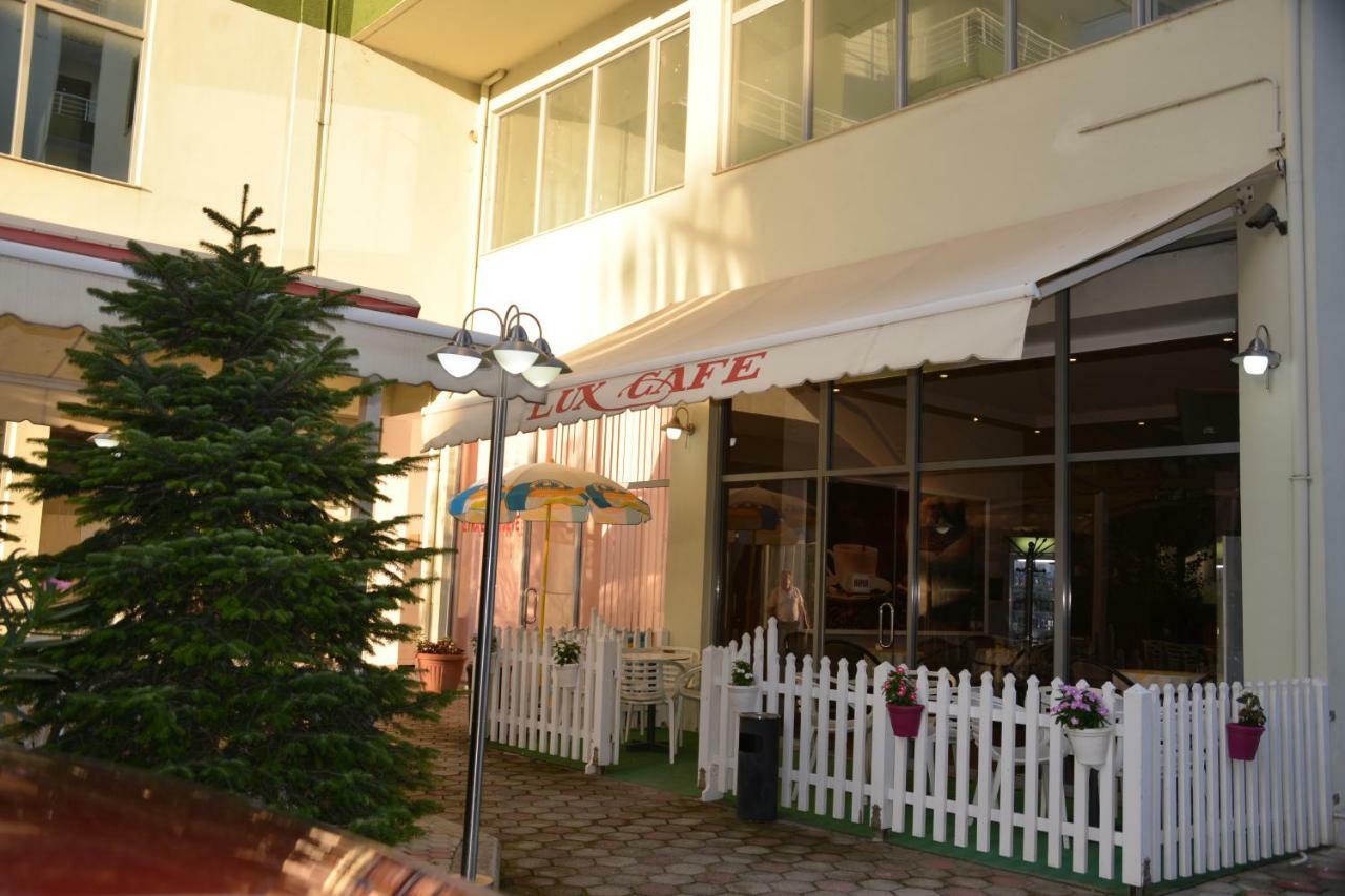 Comfort Apartments Fier Zewnętrze zdjęcie
